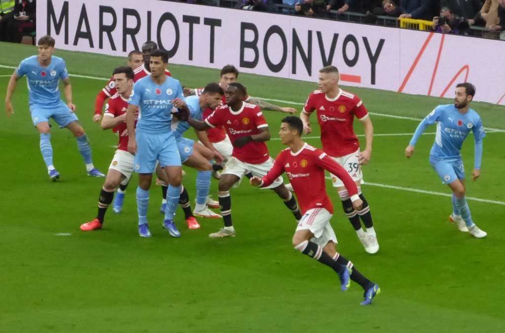 Joueurs de Manchester United et de Manchester City lors d’un derby